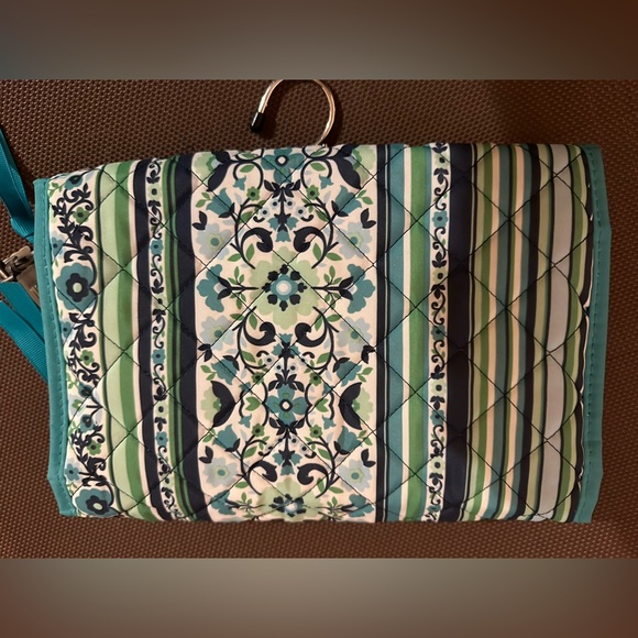 Modella Travel Cosmetic/Toiletries bag. - Picture 6 of 6